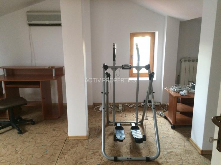 Vand vila Erou Iancu Nicolae,Privighetorilor,Jollie Ville,piscina,garaj 2 masini - 14