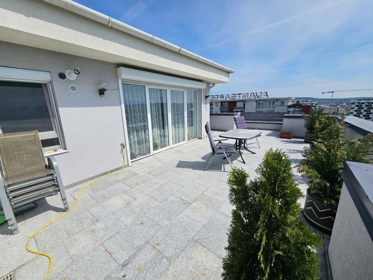 Penthouse cu vedere spre munti, terasa, boxa, Avantgarden 0% Comision