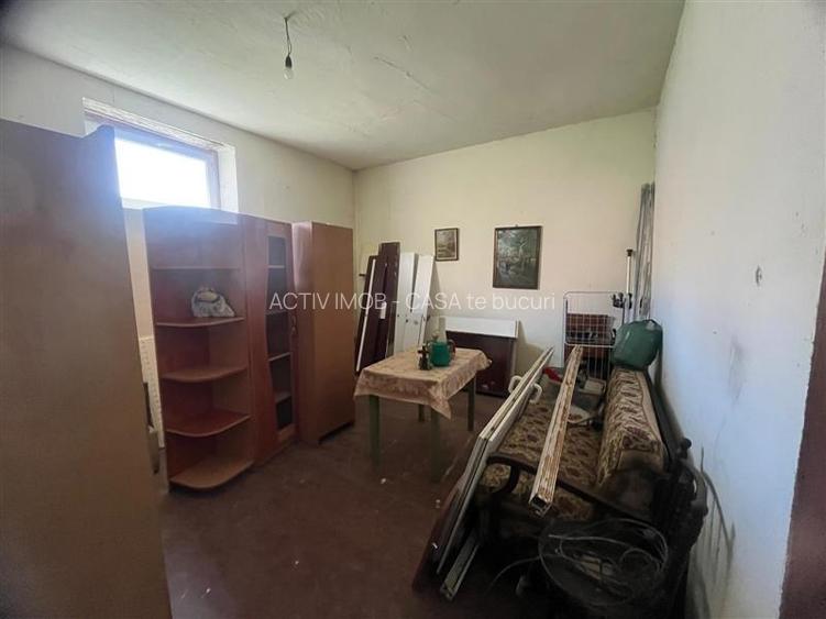 Valisoara, Casa la curte si Teren 3040 Mp, 10 minute de Caransebes - 4