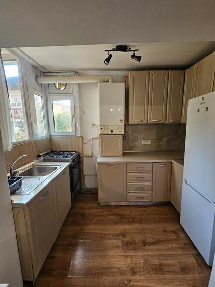Apartament 3 Camere de Închiriat| 67 mp Utili|Dressing|Aer Condiționat
