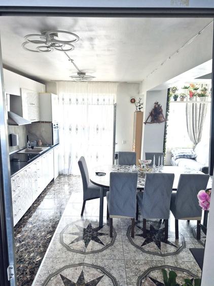 Casa tip duplex in zona Vivo ,187 mp utili