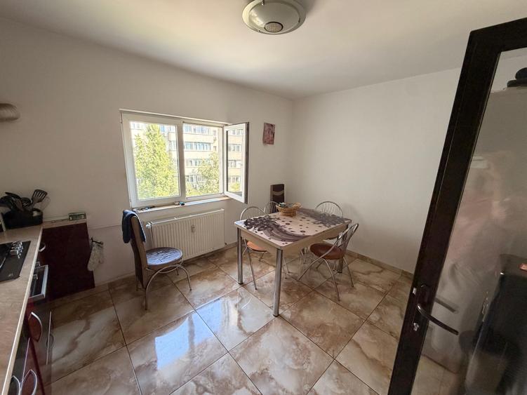 Apartament 4 Camere | Bloc 1990 | Timpuri Noi | Metrou la 10 minute