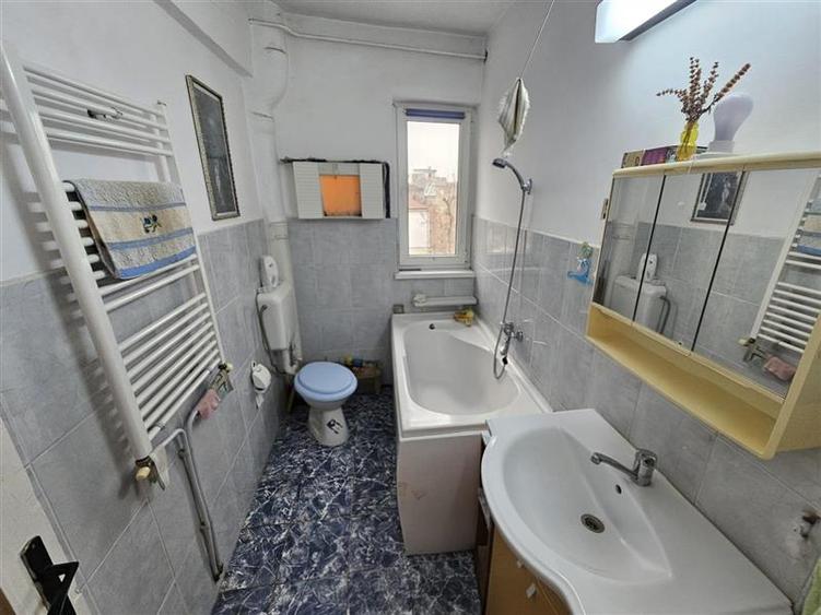Ultracentral 2 camere - balcon