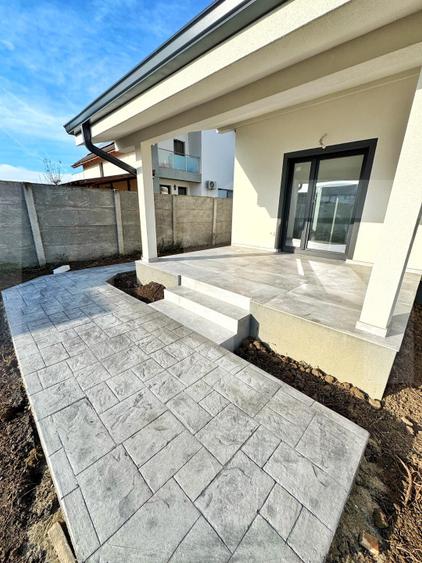 Duplex 4 camere Mosnita Veche