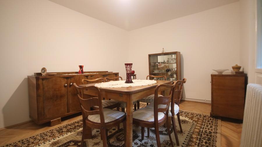Vanzare apartament cu 4 camere renovat recent,imobil reabilitat termic,lift
