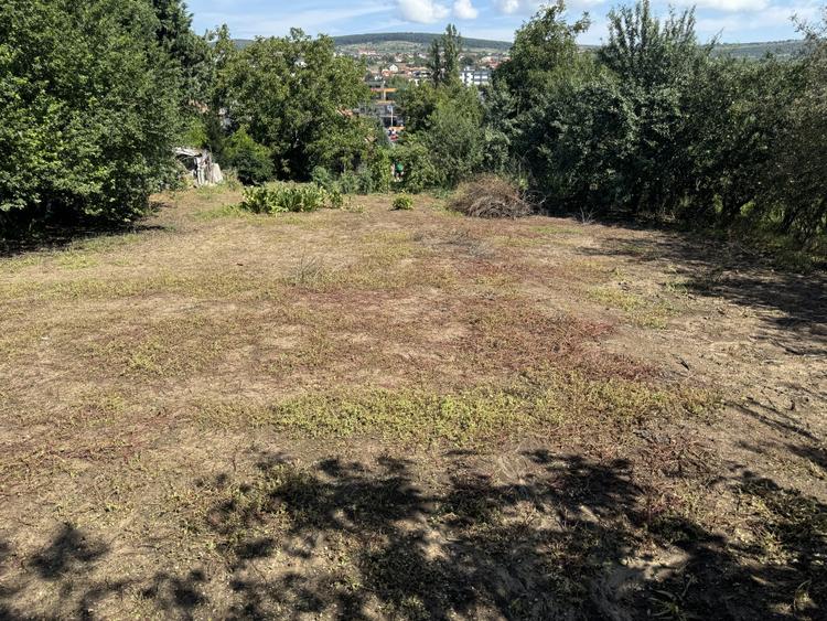 Teren Intravilan de vanzare, 1700 mp , front 22 ml  Zona Gruia
