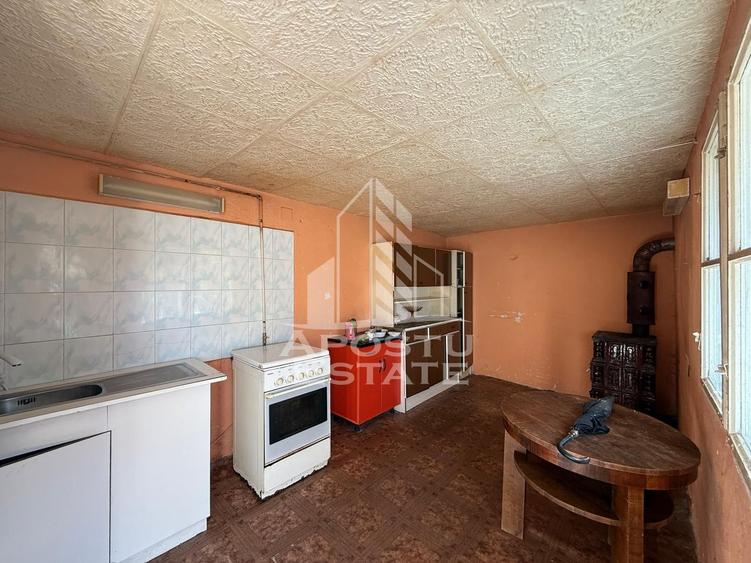 Casa cu garaj de vanzare, teren 739mp, zona Modern Lorena - Timisoara