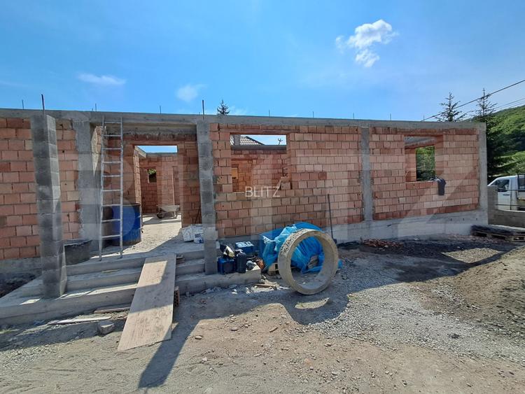 Casă individualâ de vânzare în Corunca  Curte Comunâ– Proiect în desfășurare - 3
