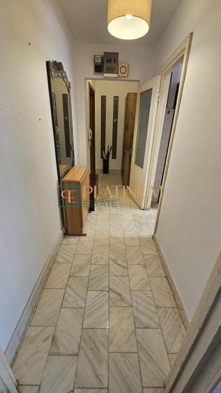 P4618 Apartament semidecomandat cu 3 camere in zona Soarelui