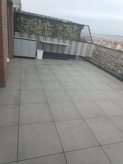Apartament de 2 camere, semidecomandat, 60mp + terasa 40mp, zona teilor