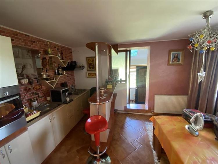 Casa P+1, 4 camere, teren 760 mp, zona Tache