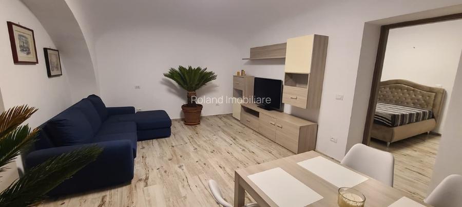 Ap 2 camere la casa, utilat si mobilat,zona centrala a Brasovului - 2