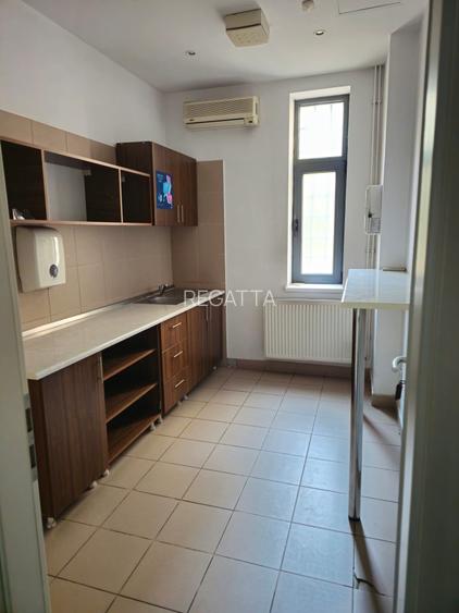 Piata Muncii, super locatie, spatiu comercial  145 mp de inchiriat ! - 2