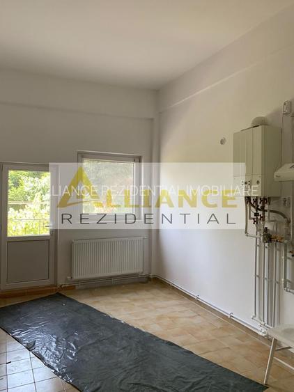 Catelu-Casa S+P+1+M - 14 Camere-1550 Teren - 4
