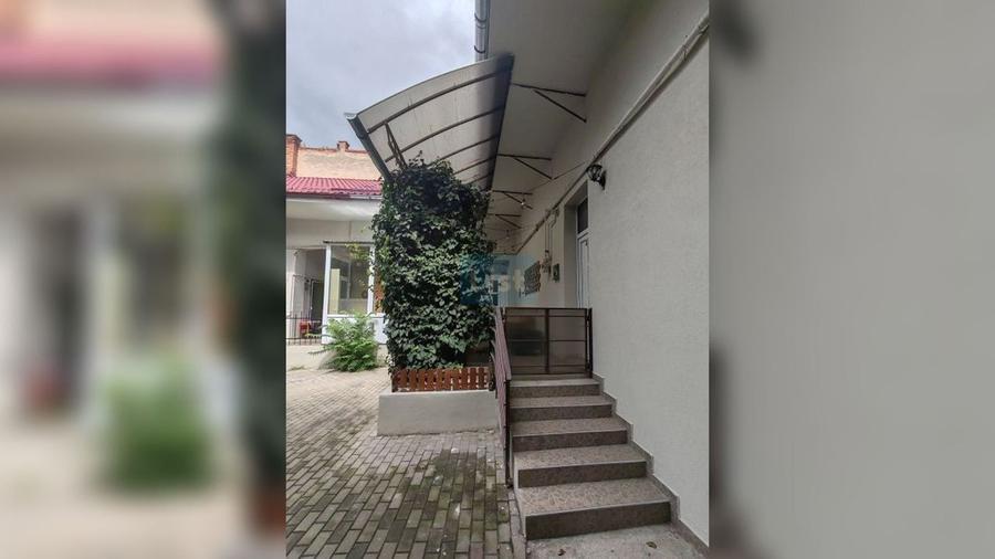 Vanzare apartament cu 3 camere Central.Comision 0┃