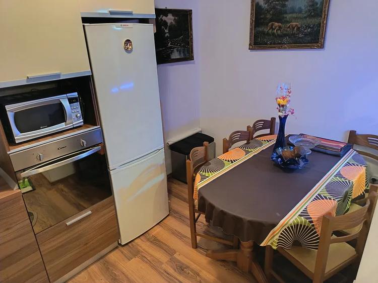 Apartament 2 camere decomandat , zona Dambul Rotund