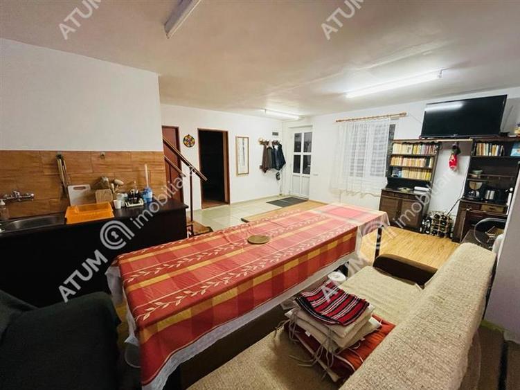 Casa de vacanta/Cabana cu 8 camere de vanzare in Paltinis