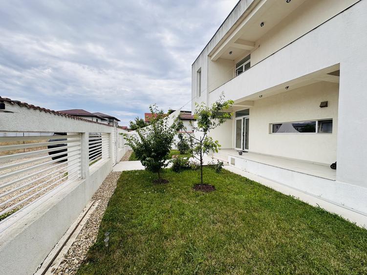 Vila superba 224 mp , 400 mp teren, individuala, str Orhideelor, Chiajna