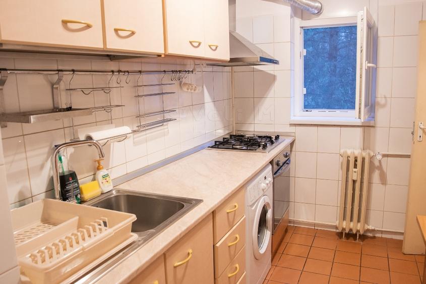 Apartament 2 camere, Dristor, etaj 1, balcon,langa metrou