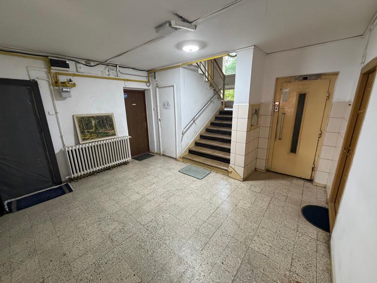 Titan 3 Camere Bloc Reabilitat 2Bai Instalatii Schimbate 15Min Metrou Negociabil