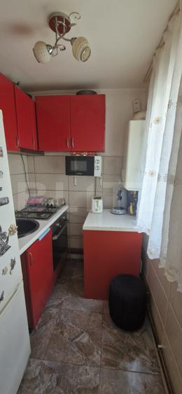 Apartament 2 camere, 31 mp, etaj 3, zona Târgoviște - Micro 9