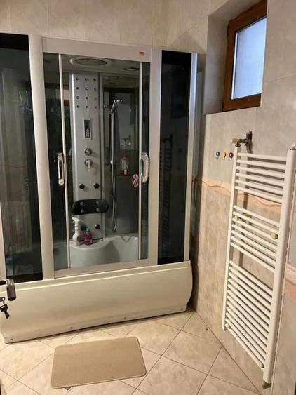 Casa de inchiriat la jum dis intre statiile de M tineretului si eroii revolutiei