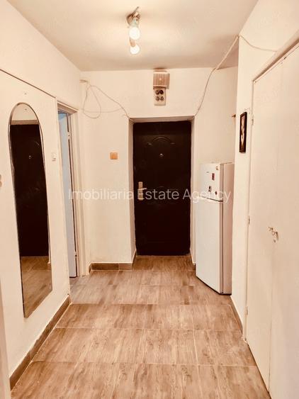 Garsoniera Dristor - metrou, bloc mixt, stradal, mobilată si utilată modern - 4
