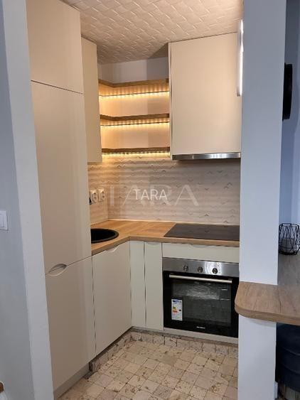 Apartament cochet, clădire interbelica, ultracentral, investitie.