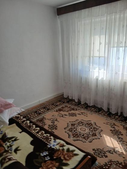 Apartament 3 camere, suprafata generoasa , Tulcea