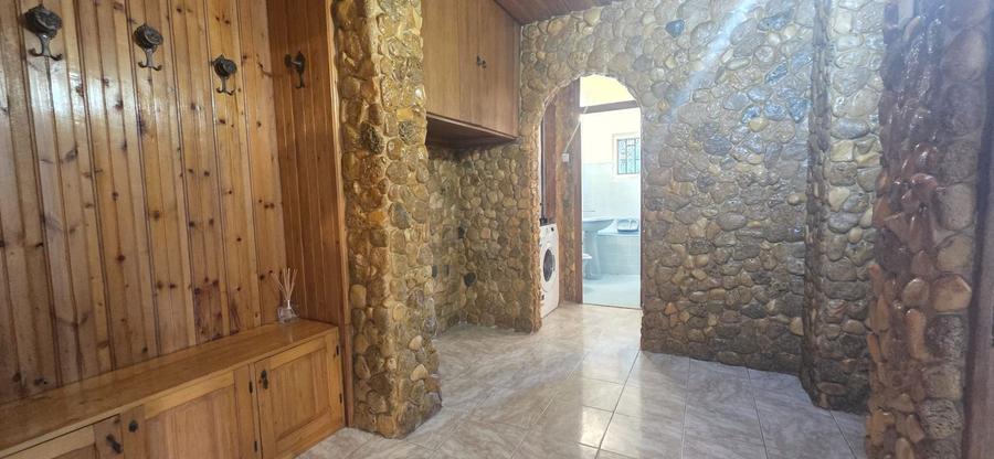 INEL 2 PN-URI 2 CAMERE DECOMANDAT 57 MP. 2 BALCOANE, PARTER, GAZE.