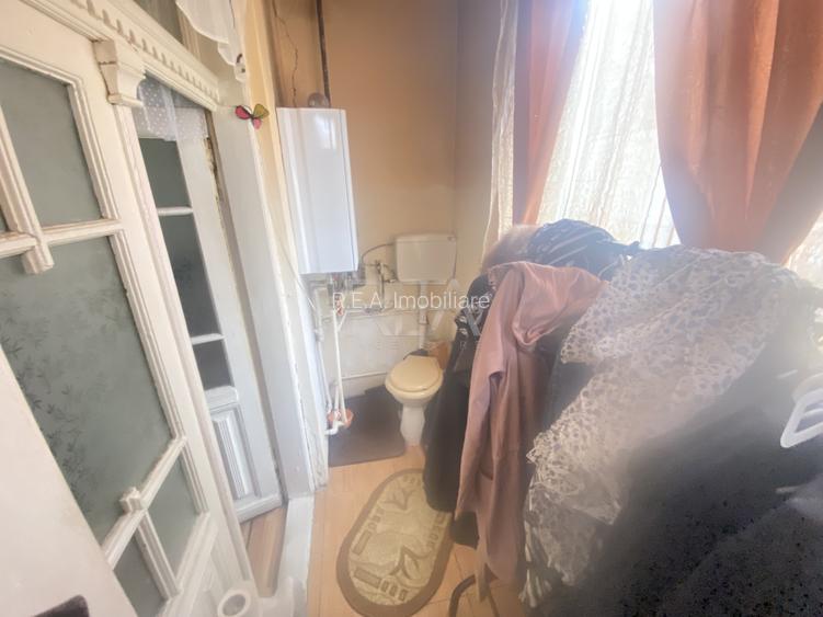 Casa- 4 camere- Centrala proprie-Sector 5-Teren 185,97 mp- COMISION 0% - 21