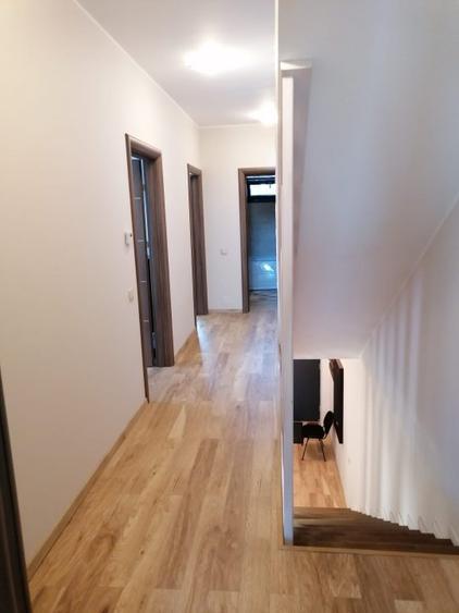 Casa de vanzare, 4 camere, ultrafinisata, Europa