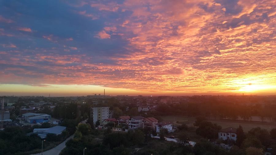 NOVUM LACUL MORII 2 CAMERE ETAJ 10 VEDERE PANORAMICĂ LAC BALCON GENEROS