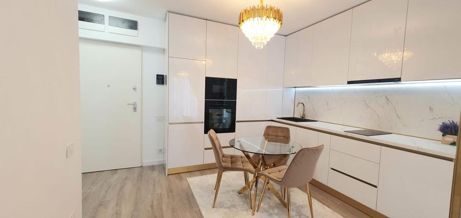 Apartament 3 camere COPOU impecabil , bloc nou