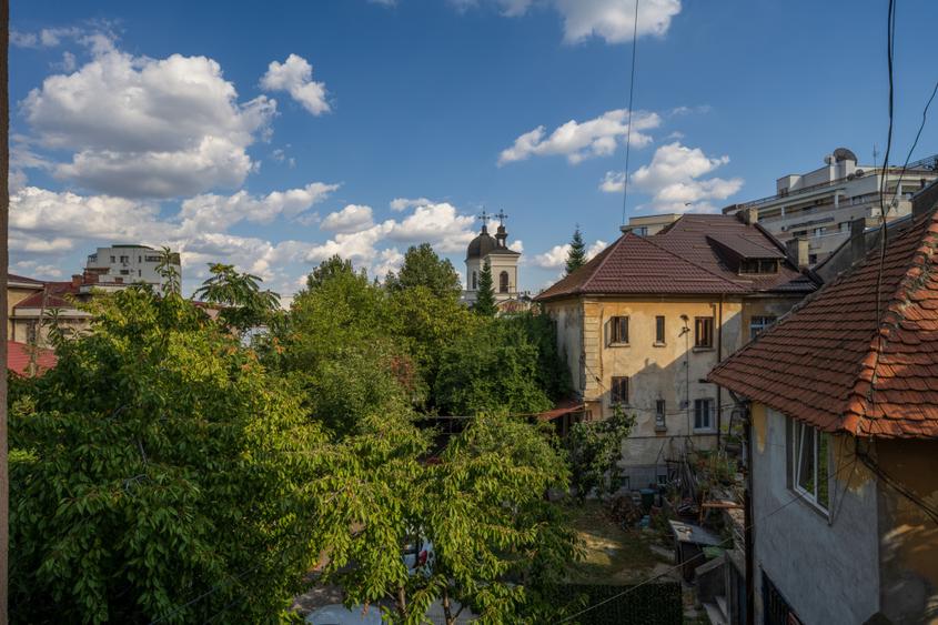 Strada Icoanei - Eminescu, apartament de 3 camere, etaj 1, comision 0%