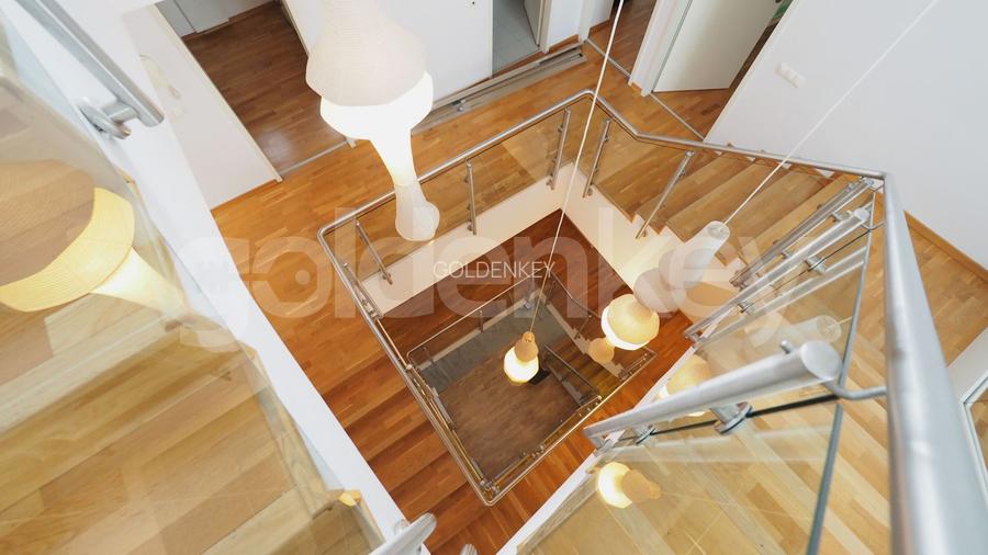 Vila duplex cu 6 camere | acces catre lac | terasa amenajata | barbecue | sauna - 27
