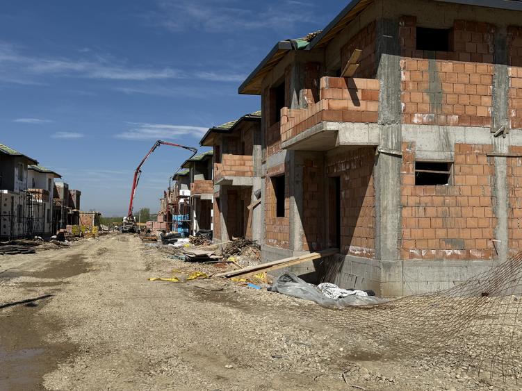 Vila individuala padurea Rosu/complex Ayan/comision 0