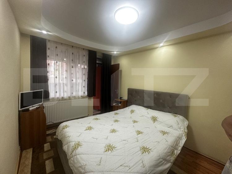 Apartament 3 camere, 70 mp , zona 8 Mai