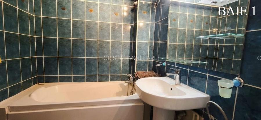 De vanzare apartament 4 camere Crangasi - 11