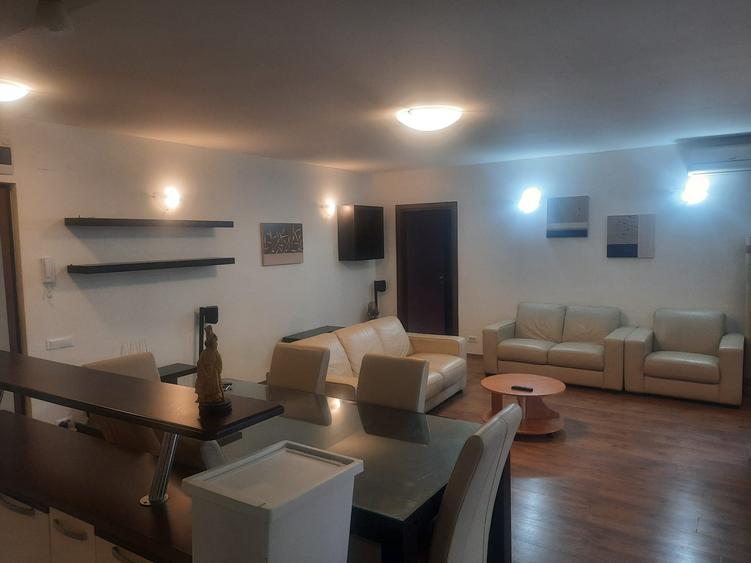 Inchiriere 3 camere - Central Park
