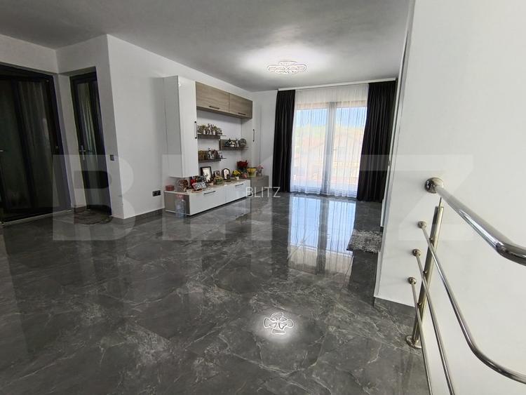 Casa cu 4 camere mobilata și utilata în suprafață de 237,9 mp - 9