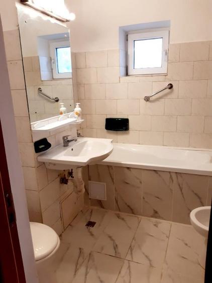 Inchiriere de la proprietar apartament 3 camere decomandate Bdul.Decebal