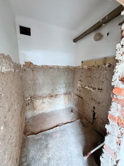 Spatiu birou 152 mp in curs de renovare cu parcare