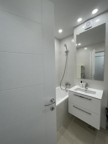 Garsoniera | Hils Brauner | Loc parcare | Centrala | Balcon | Metrou