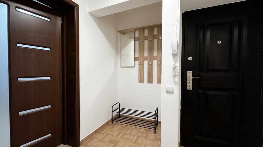 Prima inchiriere, renovat si utilat nou, 10 min Metrou Jiului