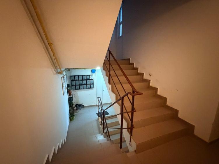 Apartament 2 camere de închiriat | Metrou Păcii | Loc de parcare la liber