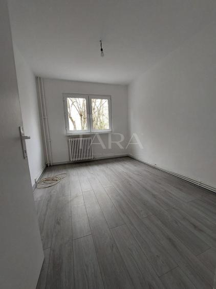 Apartament 2 camere renovat, etaj intermediar, Mănăștur.