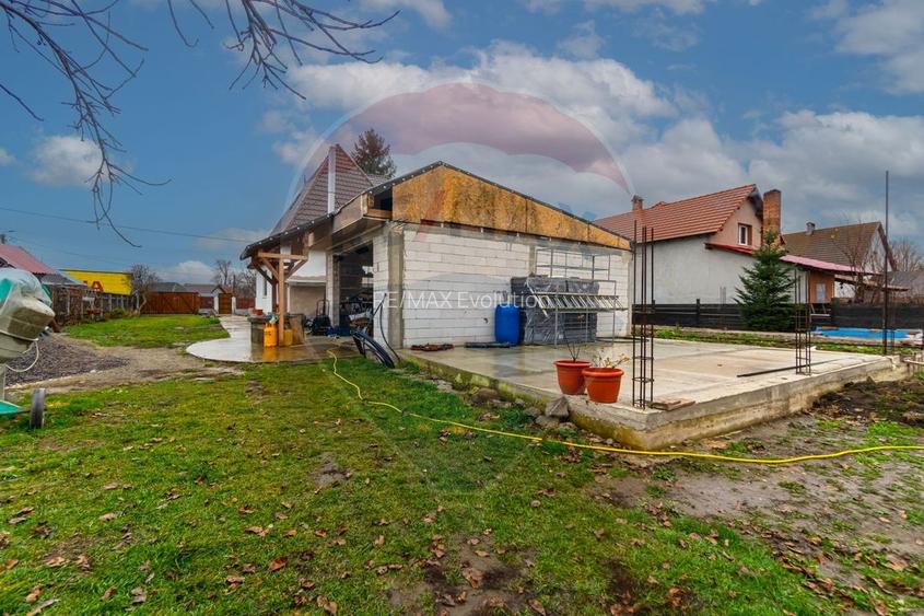 OPORTUNITATEI CASĂ modernă | 238mp utili și teren intravilan 7150mp - 35