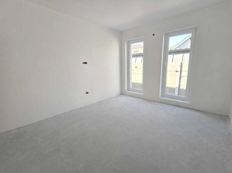 Casă tip duplex-pe parter, la 1 km de Timișoara | 2 dormitoare | Teren 300 mp