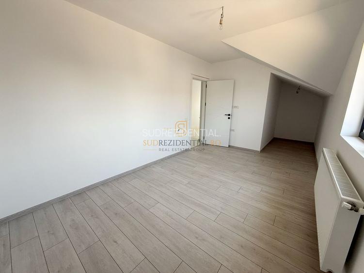 Vila Individuala / Intrare in comuna Berceni / 4 Camere / 3 Bai - 15